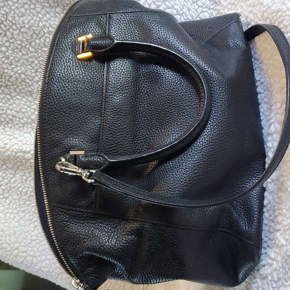Michale Kors Black Leather Handbag - Picture 3 of 14
